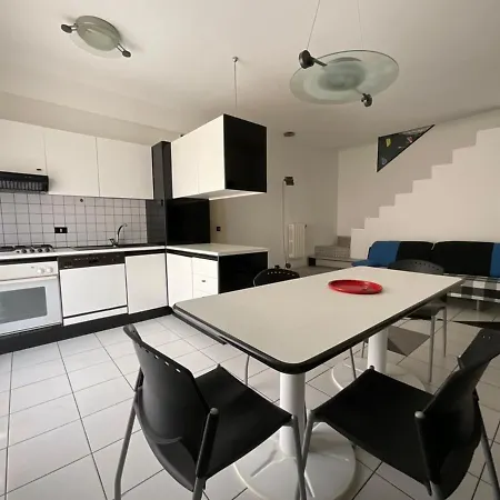 Holiday home Casa A Centro Leonforte