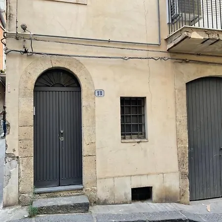 Holiday home Casa A Centro Leonforte